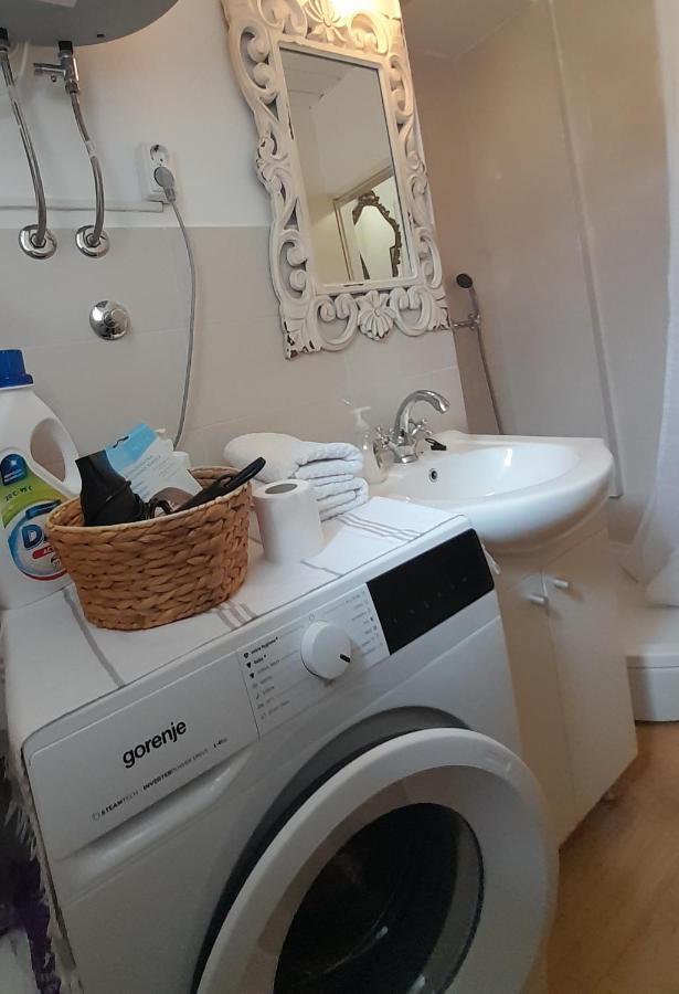 Dida Roko, Rustikalni Apartman S Terasom Kaštela Екстериор снимка