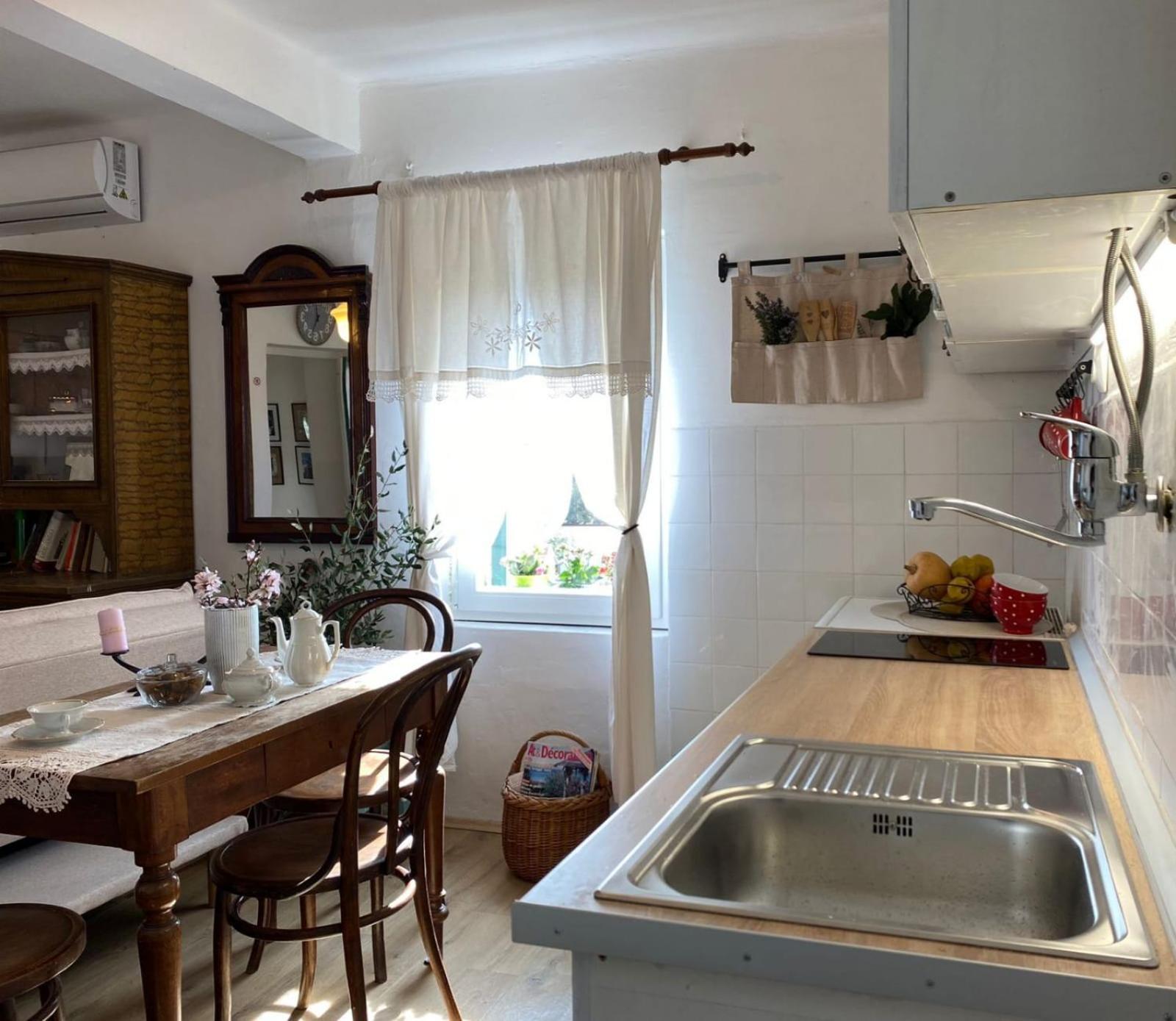 Dida Roko, Rustikalni Apartman S Terasom Kaštela Екстериор снимка